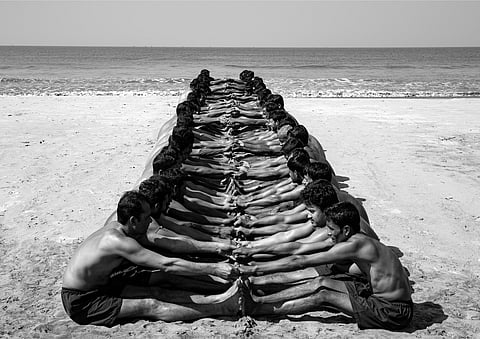 Through his works, Kerkar has tried to present the idea of inseparability of the fishermen and the sea